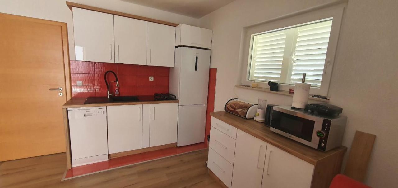 Apartman Lejla Orebić Zewnętrze zdjęcie